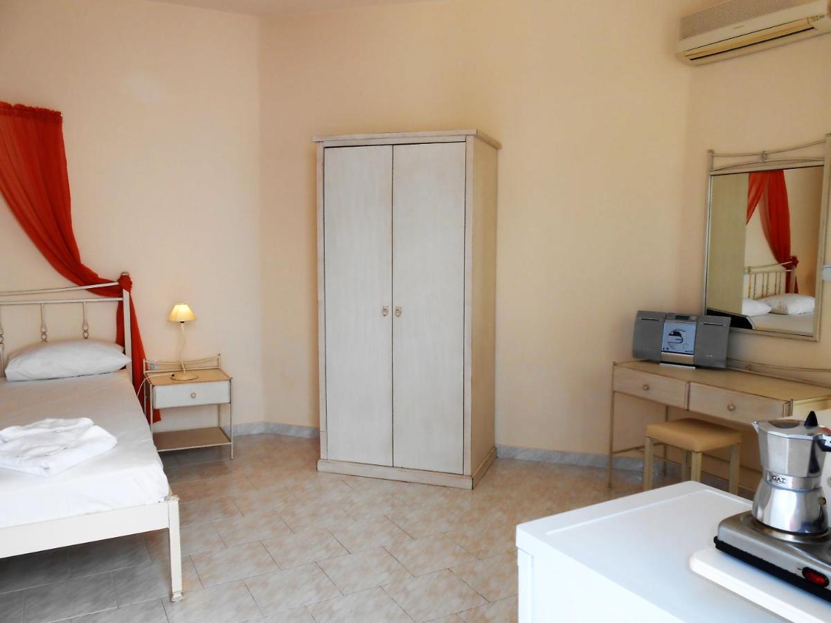 Livanios Studios Adamantas  Buitenkant foto