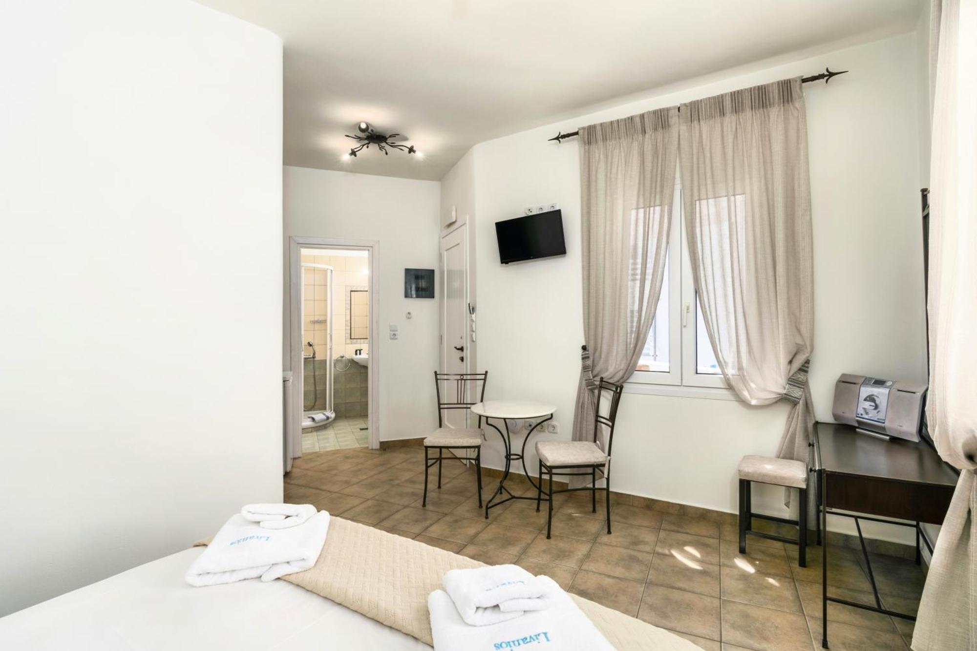 Livanios Studios Adamantas  Buitenkant foto
